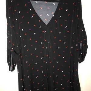 Torrid Black 3/4 sleeve V-neck w/ colored feathers